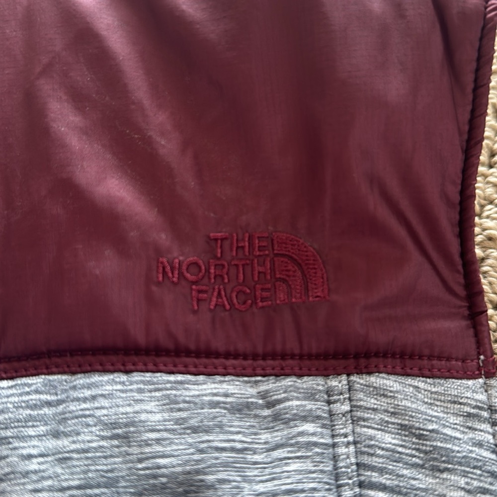 North Face burgundy and gray vest - Picture 8 of 8